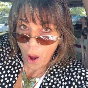 Meet your Posher, Leeandra